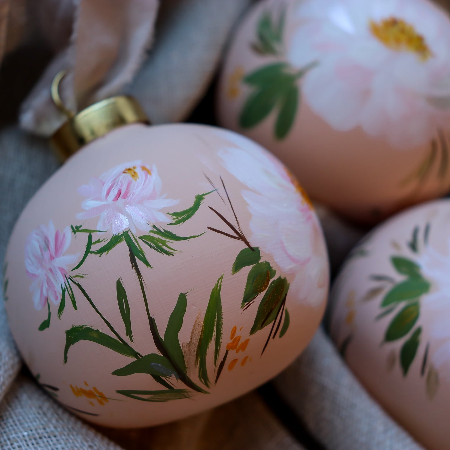 Peonies in Blush Round shaped Ceramic Ornament