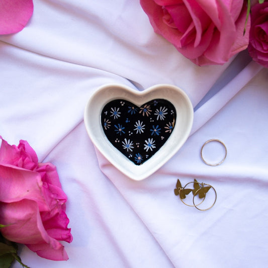 Daisies in Dark Navy Blue Ceramic Trinket Dish