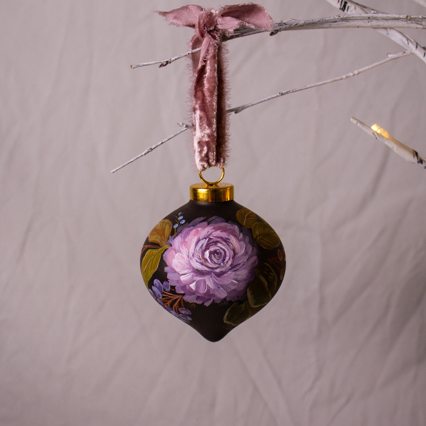 Dusty Rose in Nocturne Retro Shaped Ceramic Ornament