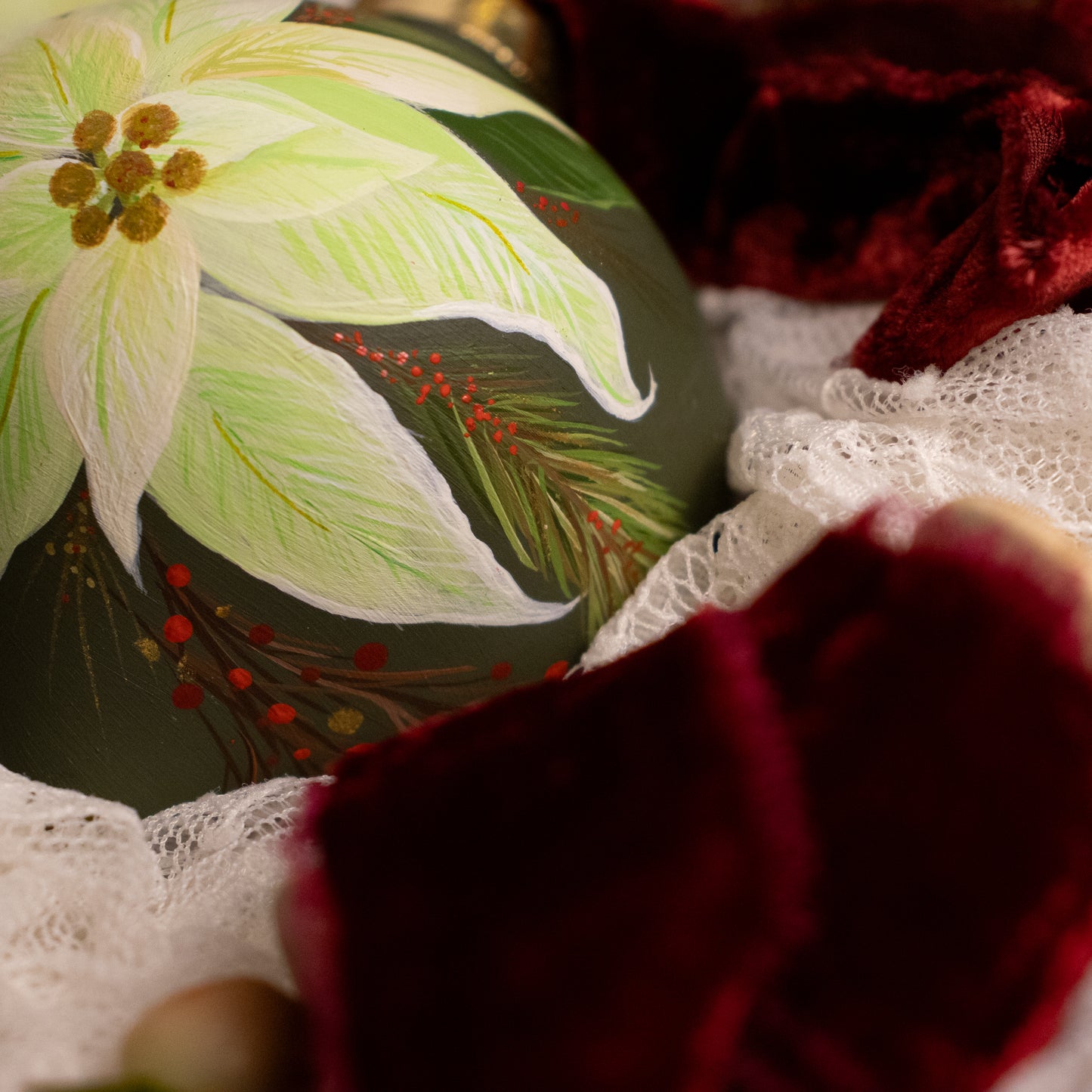 Poinsettia in Verte Retro Shaped Ceramic Ornament