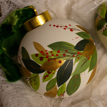 Festive Botanicals Large Round Shaped Ceramic Ornament