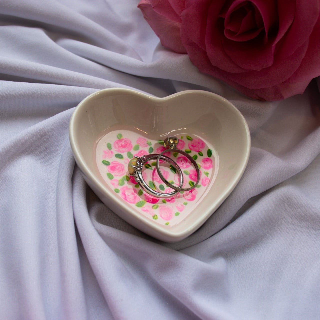 Hot Pink Roses Pattern Ceramic Dish