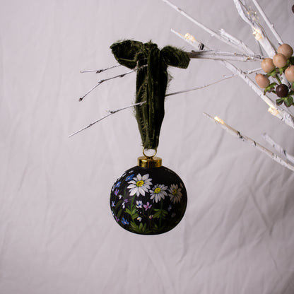 Daisies in Dark Navy Round Shaped Ceramic Ornament