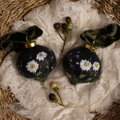 Daisies in Dark Navy Retro Shaped Ceramic Ornament