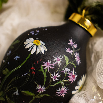 Daisies in Dark Navy Icicle Shaped Ceramic Ornament