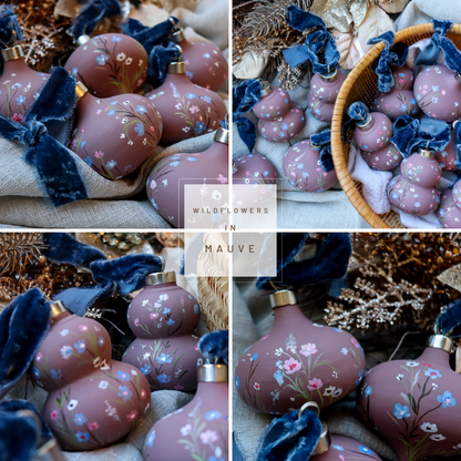 Wildflowers in Mauve Retro Shaped Ceramic Ornament