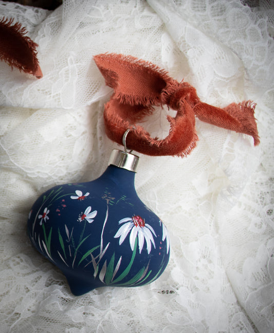 Daisies at Midnight Ornament Collection